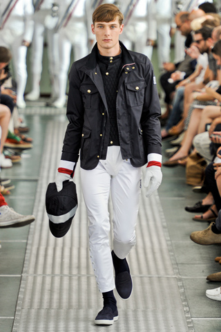 Moncler Gamme Bleu / - 2012